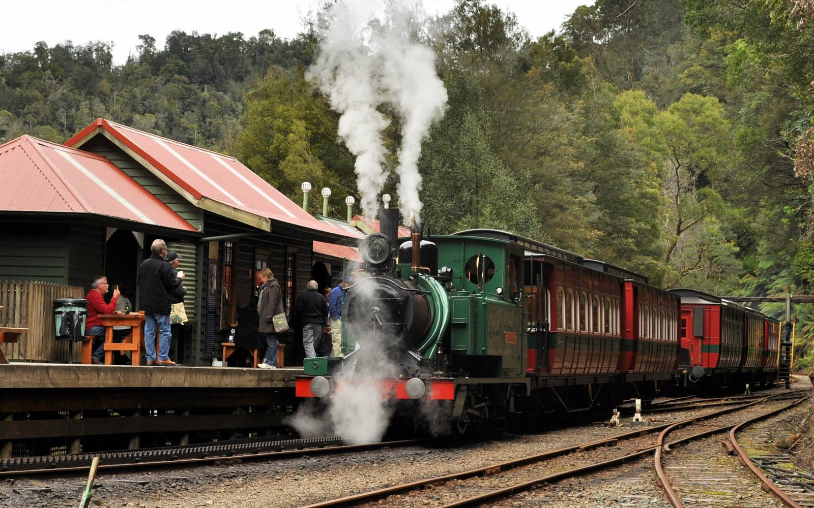 Rail & Auto Tour of Tasmania