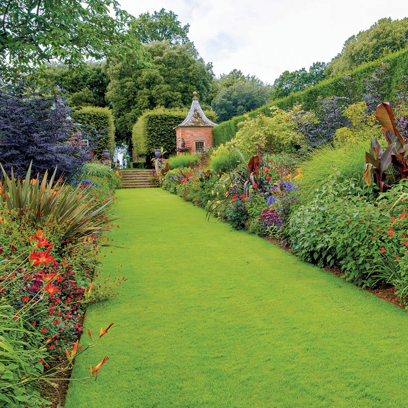 Garden Tour of England with Sue McDougall